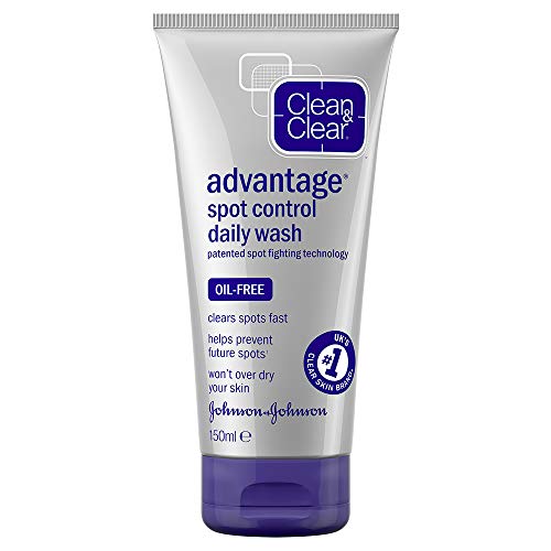 Clean and clear Advantage Fast Action Daily Wash 150 ml