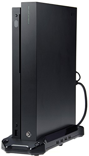 AmazonBasics - Supporto verticale e hub con porte USB 3.0 per Xbox One X, Nero