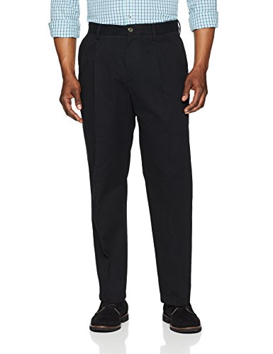 Amazon Essentials Classic-Fit Wrinkle-Resistant Pleated Chino Pant Pantaloni, Nero (True Black), W29/L34 (Taglia Produttore: 29W x 34L)