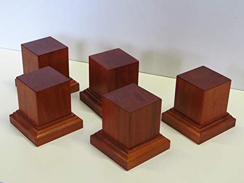 Set di 5 basi per figurini in legno di faggio tinta ciliegio