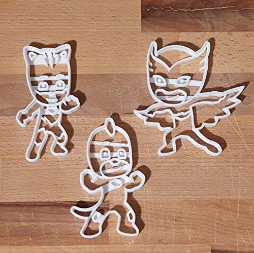 Set di 3 Tagliabiscotti a forma di personaggi dei PJ Masks Superpigiamini (Gattoboy, Geco e Gufetta)