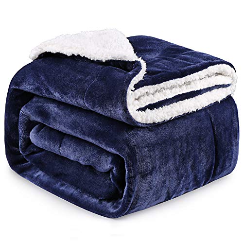 Coperta in Pile di Sherpa e Flanella per tutte le stagioni 150x200cm, Plaid Doppio Strato, Super Morbida Accogliente e Caldo per Divano, Letto, Ufficio (Blu Marina)