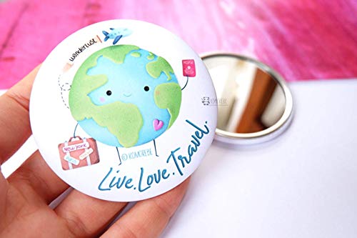 Specchietto da borsa Wanderlust, Live Love Travel, Mondo kawaii, viaggio, pianeta terra, specchietto con disegno originale KOMOREBE® Illustrations con sacchetto in cotone