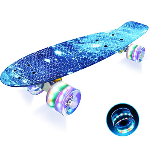 LISOPO Mini Cruiser Skateboard, 22’’55cm Mini Skateboard 4 PU Ruote Lampeggianti a LED Cuscinetto ABEC-7, Tavola Robusta per Principianti, Bambini e Adulti, Migliore Regalo di per Bambini, Ocean LED