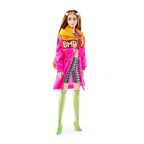 Barbie-BMR1959 Bambola Mora Snodata con Trench Giocattolo per Bambini 3+Anni, GNC47