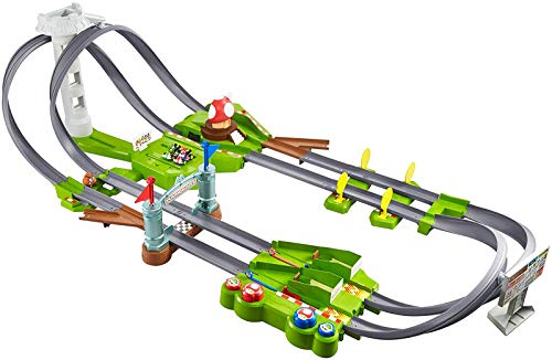 Hot Wheels Circuito Mario Kart, Playset con Lanciatori, Due Veicoli e Accessori, Giocattolo per Bambini 4+ anni, GCP27