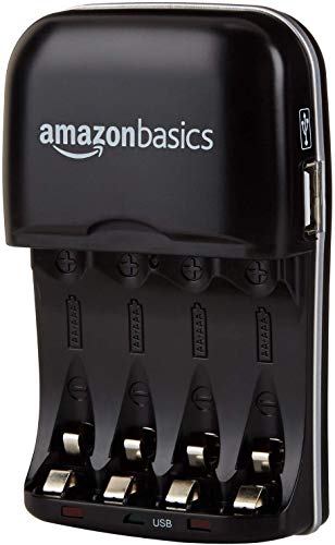 AmazonBasics - Carica batterie con porta USB per batterie Ni-MH AA e AAA
