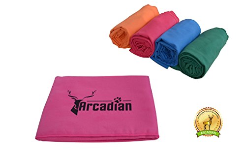 Grande asciugamano in microfibra per cani di Arcadian. Questo colorato asciugamani è il regalo perfetto per il vostro amato animale domestico.