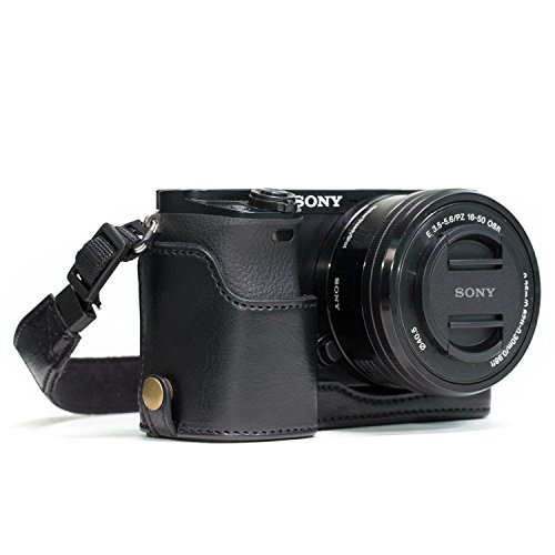 MegaGear Sony Alpha A6300, A6000 Ever Ready Custodia metà copertura in ecopelle per Fotocamera con Tracolla - Nero - MG960