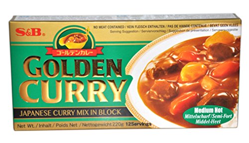 S & B Golden Curry medio caldo (niente carne è incluso) 220g
