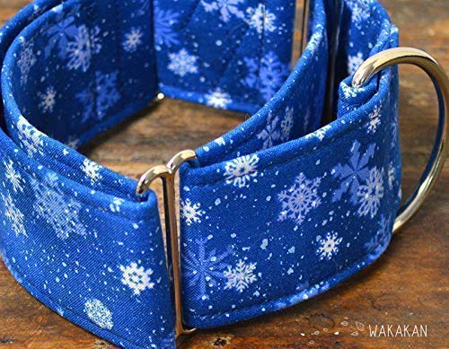 Collare per cani martingale: Snowflakes, fatto a mano in Spagna da Wakakán