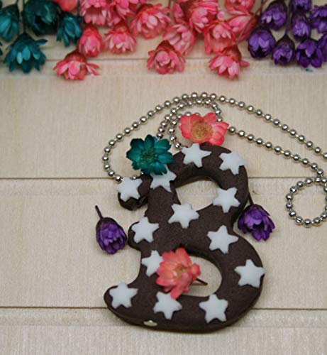 Collana Lettera B Iniziale del Nome Ispirata ai Pan Di Stelle in FIMO Fosforescente Kawaii Cute Chocolate Jewerl Handmade Polymer clay Glowing in the dark Handmade by Coffoland