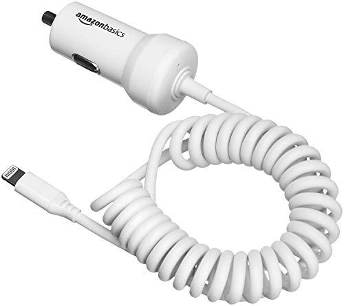 AmazonBasics - Caricabatterie per auto 5 V 2,4 A con cavo Lightning Arrotolato, 0,45 m, Bianco